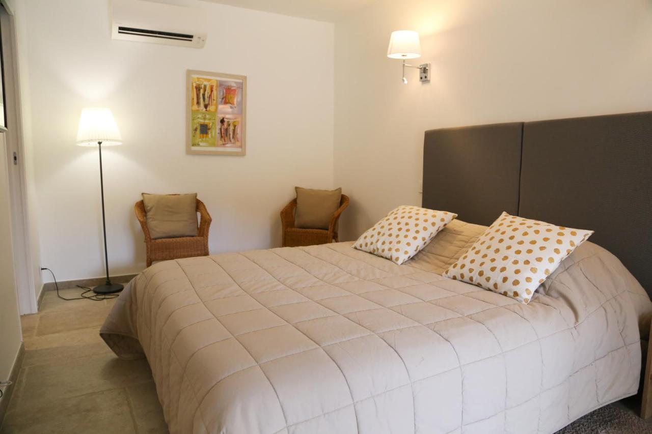 Domaine De La Font Des Peres - Teritoria Hotel Le Beausset Eksteriør billede