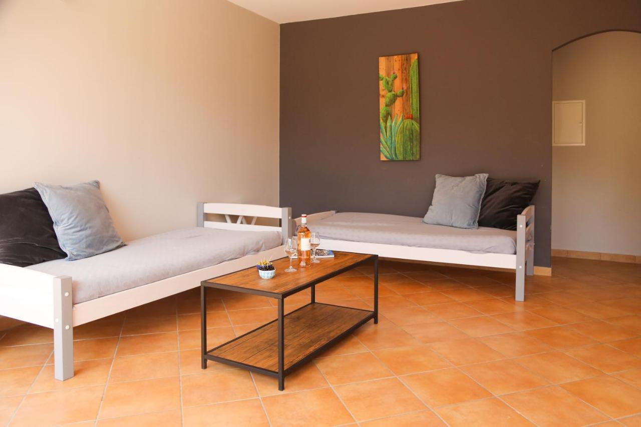 Domaine De La Font Des Peres - Teritoria Hotel Le Beausset Eksteriør billede